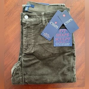 Chaps fine wale corduroy jeans size 8. Olive green. NWT